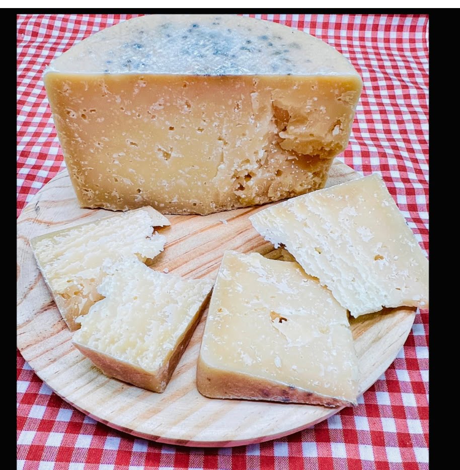 QUESO DE LEÓN CURADO DE OVEJA, 100% GANADERIA PROPIA